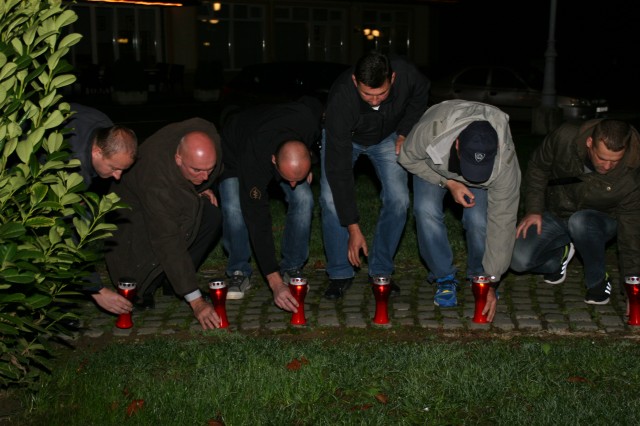 UPALJENE SVIJEĆE U ZNAK SJEĆANJA NA VUKOVAR“